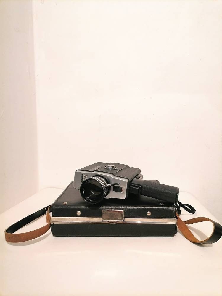 ANCIENNE CAMERA 8MM Ambassador URSS 1960'S AVEC ÉTUI EN CUIR EUR 80,00