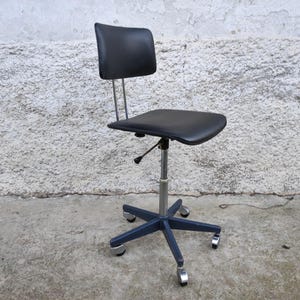 Vintage Faux Leather Swivel Chair/ Yugoslavia / Factory Chair/ Industrial Black Chair/ Black Desk Chair/ Mid Century Office Chair/ 70s