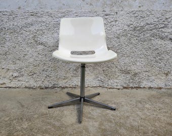 Vintage Meblo Plastic Dining Chair: Space Age Swivel Accent Chair