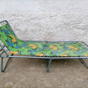 Vintage Patio Chair/ Retro Deckchairs/Folding Flower  Beach Chair/ Canvas Deck Chair/ Portable Resting Chair/Old Canvas Chair/70s