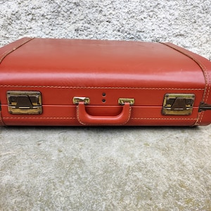 Vintage Brown Travel Suitcase/ Vintage Luggage/ Retro Travel Bag/ Retro Suitcase/ Old Luggage / Old Journey Luggage / Retro Travel Case/ 70s