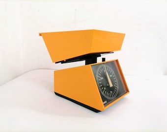 Vintage Plastikowa Waga Kuchenna / Retro Waga Kuchenna Stołowa / Żółta Waga / Mała Waga Kuchenna / Ruda Waga Kuchenna / Lata 70. / Wystrój Kuchni
