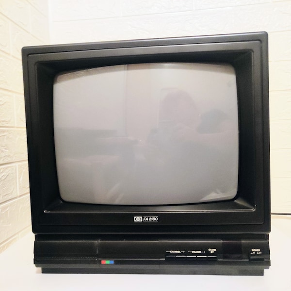 TV portátil vintage / TV de plástico / Elite FA 2180 TV / TV de trabajo / TV retro / TV negra / Alemania / TV moderna de mediados de siglo / TV portátil retro / 90s