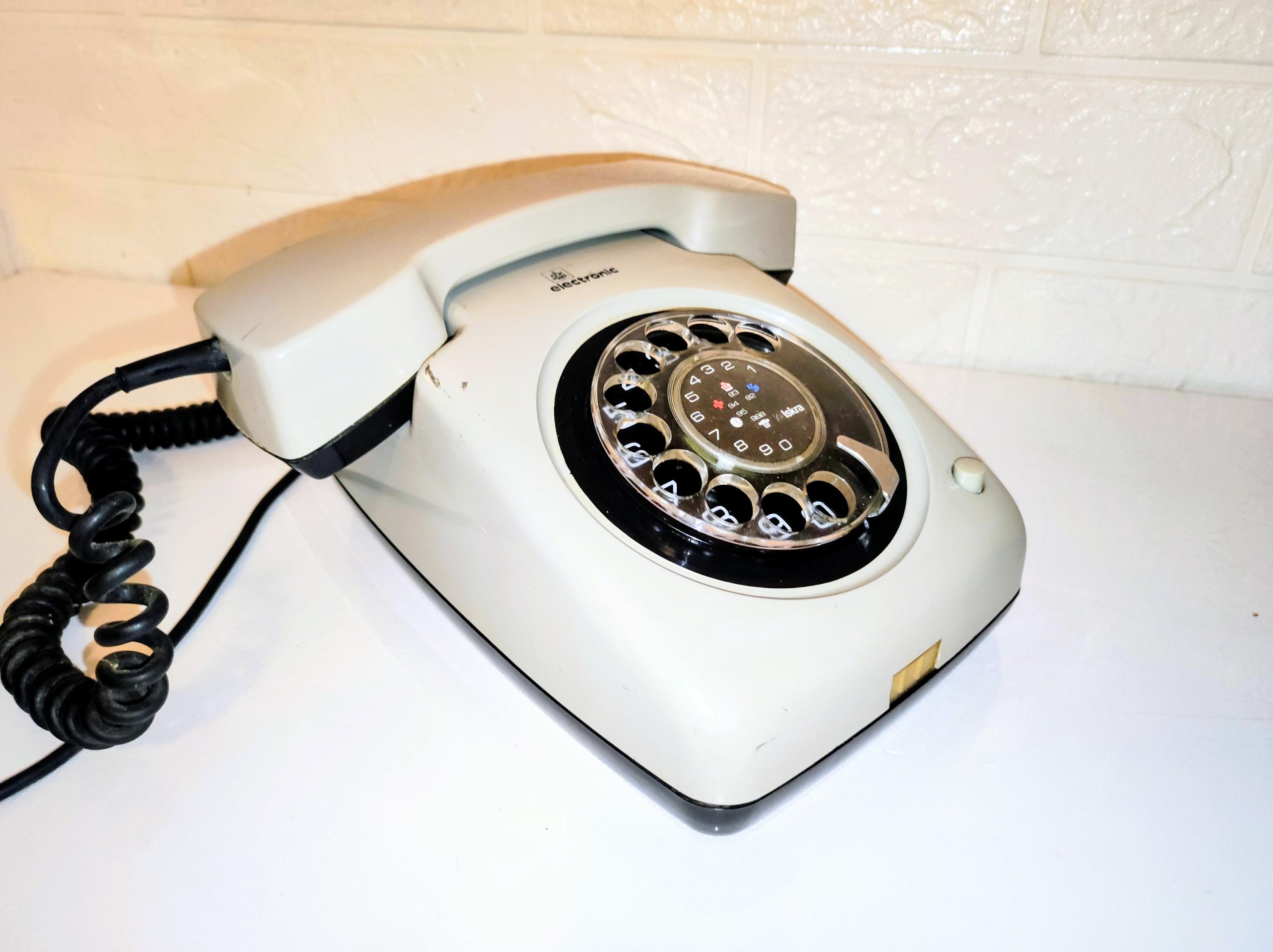 ISKRA レトロ電話機 Vintage Iskra Eta 61 Telephone, Mid-century Modern Decor (non