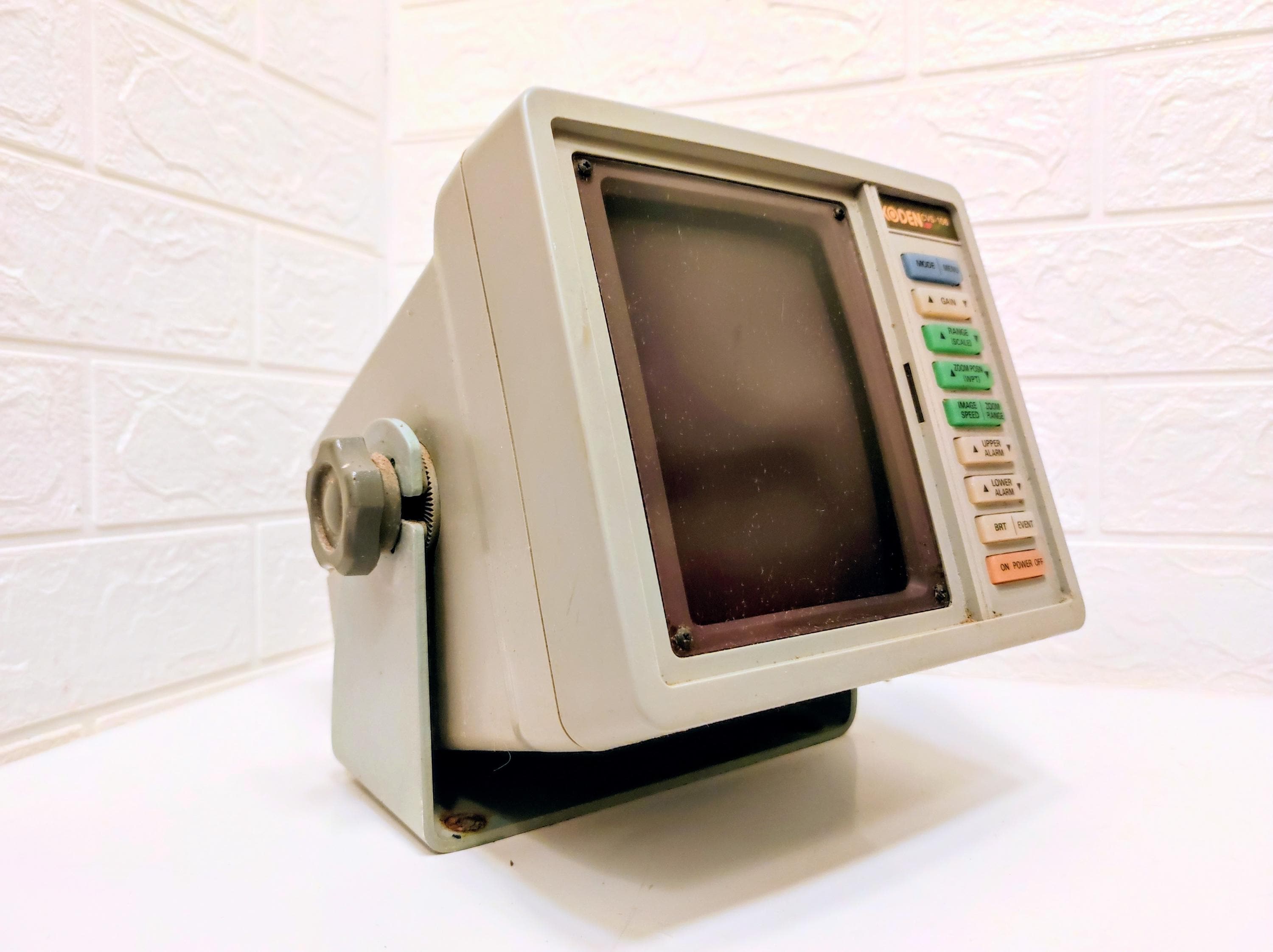 てんこページ　SCO-61/CW Vintage Echo Sounder Koden CVS 106 / Old Marine Sonder / 70s