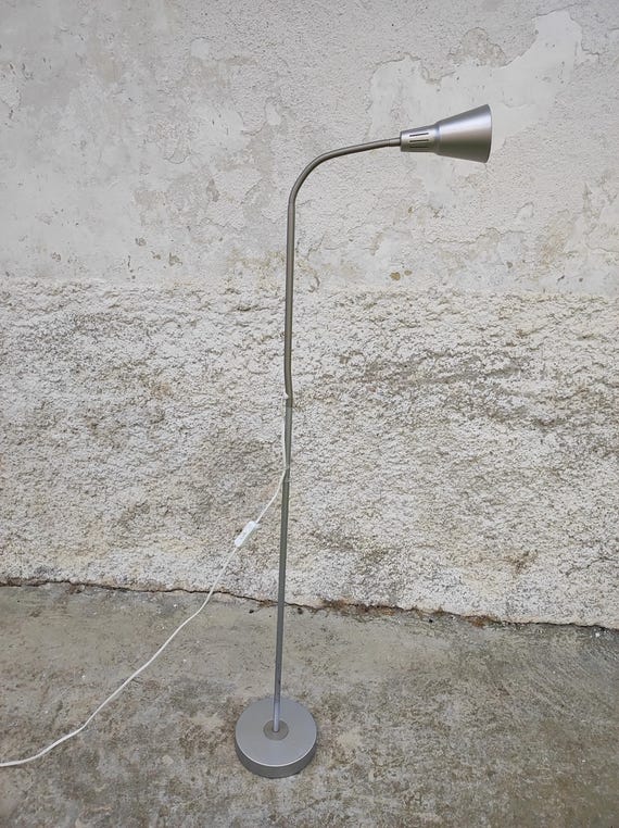 ヴィンテージ IKEA Kvart フロアランプ / 調節可能なグースネック