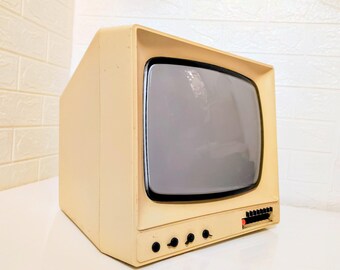 ビンテージ ソニー ソリッドステート テレビ：1970 年代のレトロな装飾