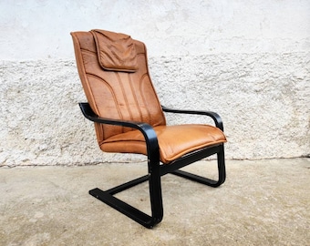 Vintage Coctail Armchair/ Lounge Armchair / Wooden and Brown Leather Armchair/ Mid Century Armchair / Vintage Leather Resting Armchair / 80s