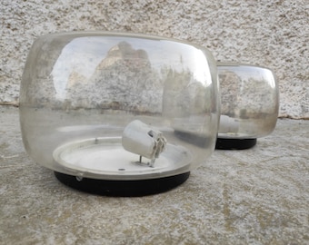 Par de arandelas vintage de vidro transparente, luminárias de parede modernas de meados do século XX, iluminação iugoslava dos anos 70.