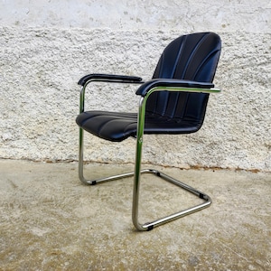 Modern Metal Dining Chair / Old Black Faux Leather Chair / Bauhaus Style Chair / Mid Century Modern Furniture / Retro Dining Chair