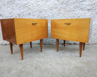Coppia di comodini vintage/Comodini contenitore di metà secolo/Comodini retrò/Tavolini contenitore/Comodini in legno provenienti dalla Jugoslavia degli anni '70