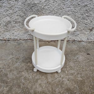 Vintage kleine plastic serveerwagen Simo/vintage ronde barwagen/ serveertafel uit het midden van de eeuw/moderne serveerwagen/woondecoratie/ Italië/ jaren 70