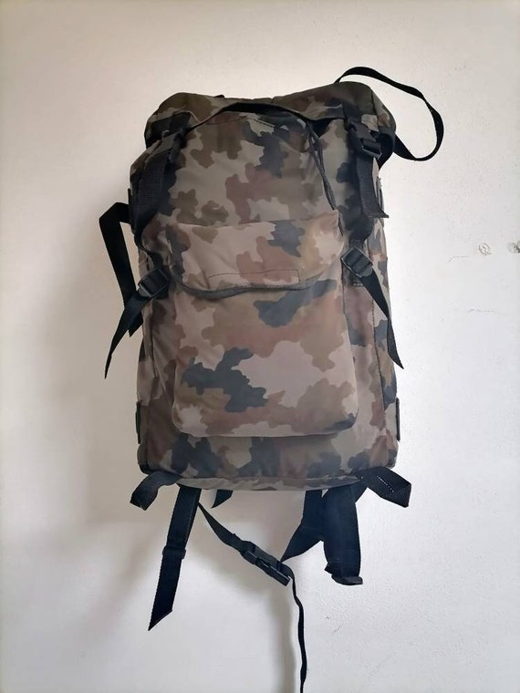 vintage army backpack
