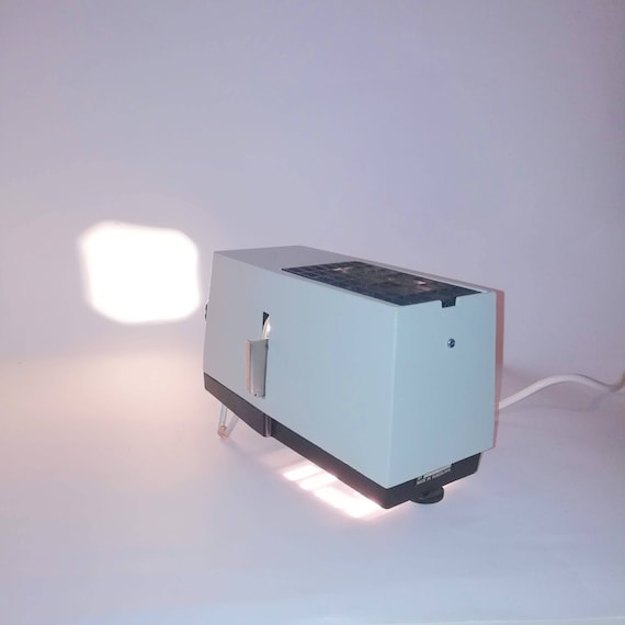 Vintage Vega Velux 150 Slide Projector, Yugoslavia 70s - Etsy