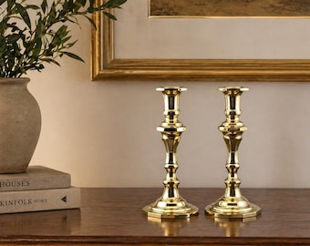 Candelabros vintage de latón macizo (par) de 20 cm (8 pulgadas) de latón pulido para velas cónicas. Decoración tradicional.