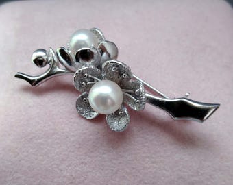 アクセサリー Akoya Pearl brooch in silver Rank A il_1080xN.3691783092_bz8k.jpg