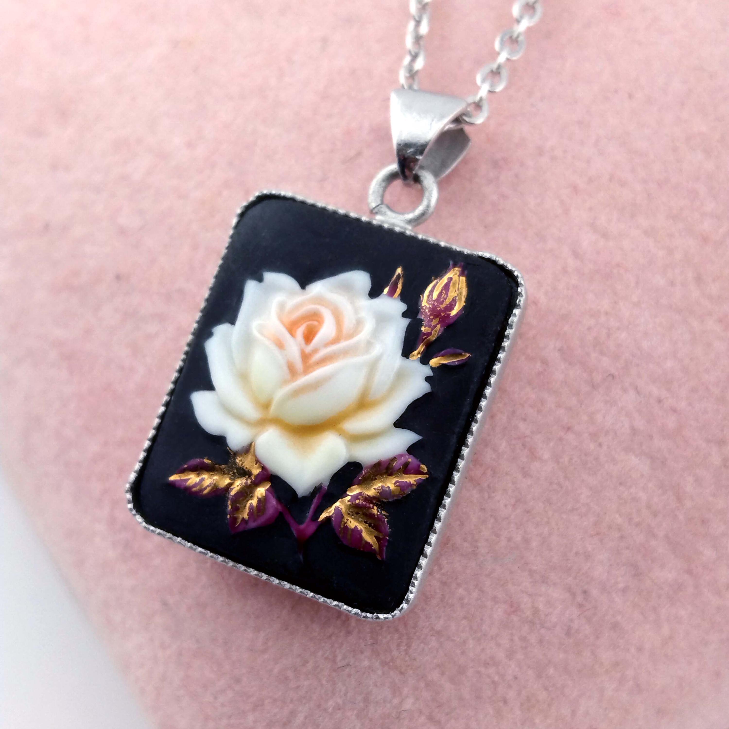 Toshikane jewelry - Etsy 日本