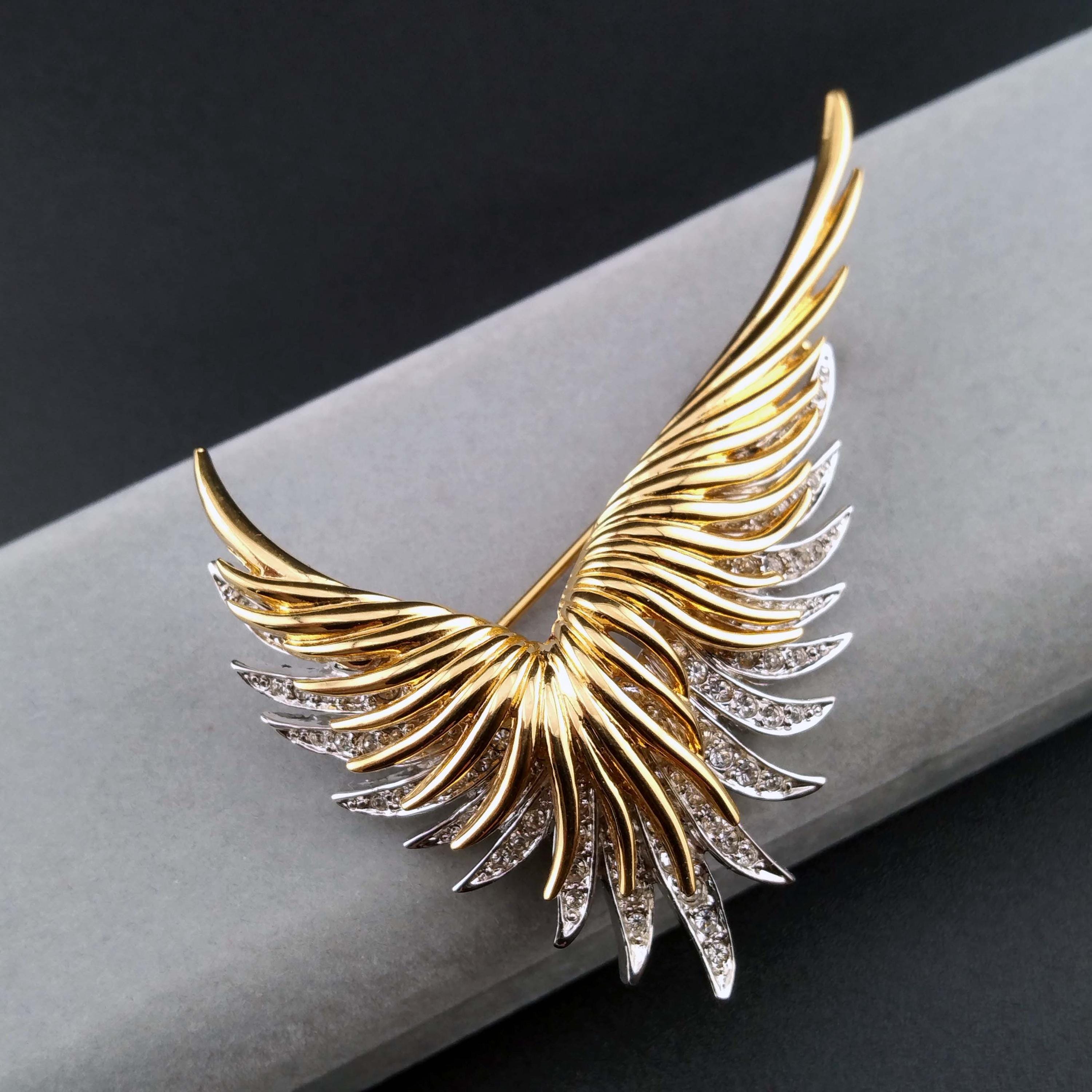 D Orlan Brooch - Etsy