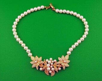 Collier plastron tendance, fausses perles blanches et strass, bijoux fantaisie dorés pour événements