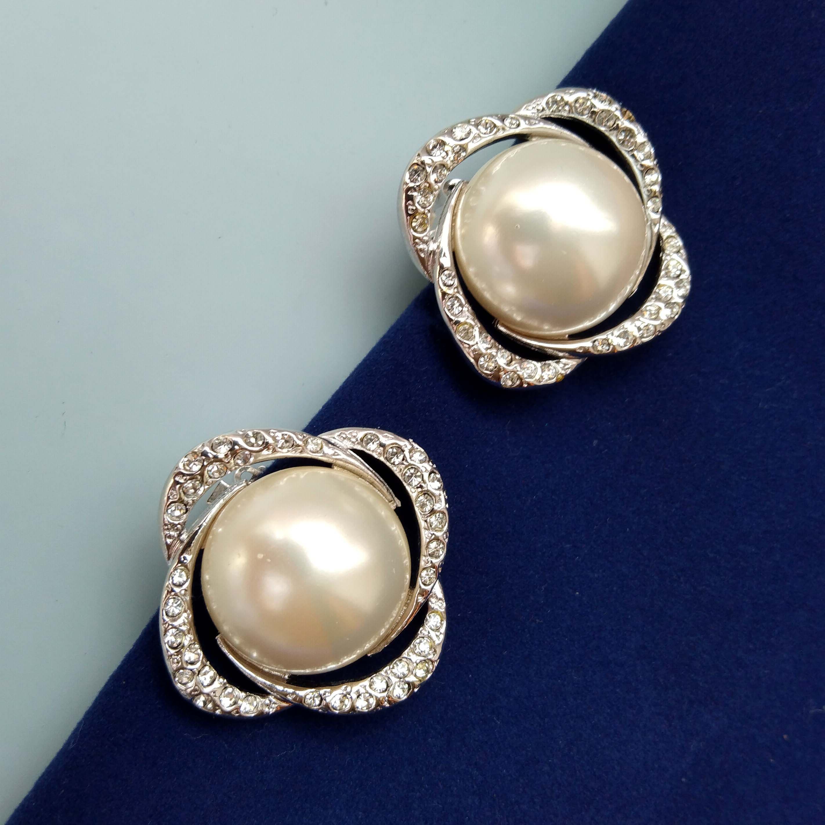 Boucles D'oreilles Clips HANAE MORI PARIS Vintage - Occasion, état Bon, Signées