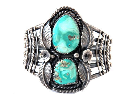 Tremendous Chunky Blue Turquoise Vintage Navajo Sterling Silver Bracelet Tremendous Chunky Blue Turquoise Vintage Navajo Sterling Silver Bracelet