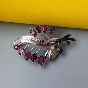 Rhodolite Garnet Branch Silver Brooch, Floral Design Sterling Silver Pin, Purple Gemstone Vintage Jewelry