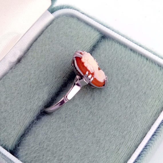 Tiny Shell Cameo Ring, Sterling Silver Vintage Je… - image 4