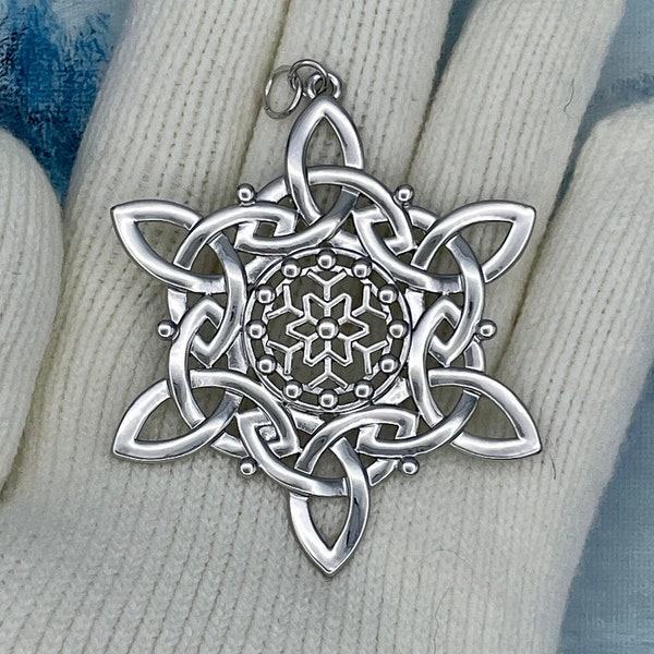 Trinity Snowflake SnowWonders® Ornament  (SW6069) Scottish Christmas Ornament personalized custom ornament