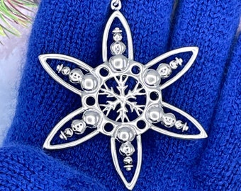 Traditional Snowman SnowWonders® Snowflake Collectible Ornament, 5152, Silver Snowman, Silver Snowflake, Traditional Snowman