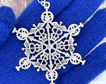 Medical SnowWonders® Snowflake Ornament,(5200)Nurse ornament,Dr Ornament, Stethoscope Ornament, Medicine, caduceus ornament, medical gift