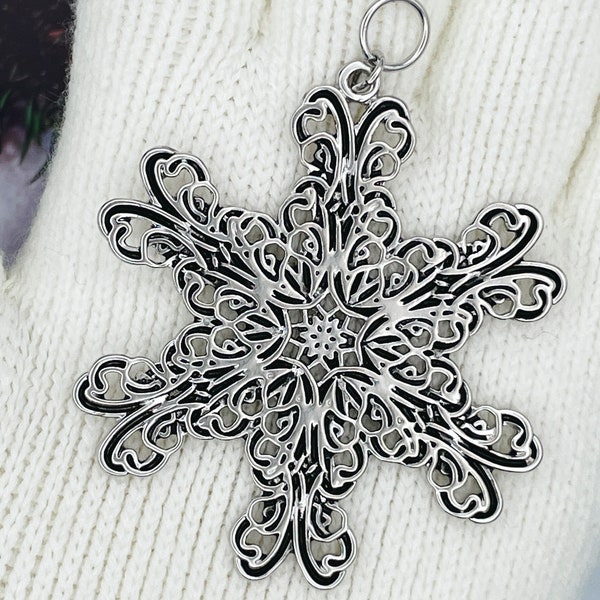 HEARTS SnowWonders® Snowflake Ornament, Family Ornament, Adoption Ornament, wedding,Love, Snowflake Ornament,Christmas