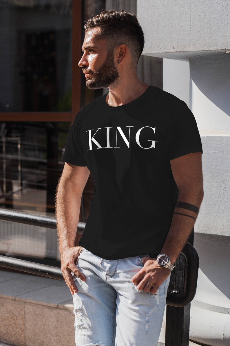 King Gifts Graphic Tees Gift For Him King Men/'s T Shirt T Shirt with Sayings King T-Shirt Birthday Gift King Shirt For Men