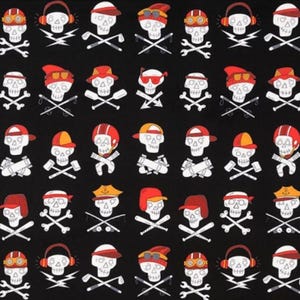 100% Baumwolle Baumwollstoff Alexander Henry Sports Skulls Schwarz