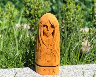 Var statue, Var Norse goddess, wooden statue, viking statue, norse gods, norse pagan, asatru