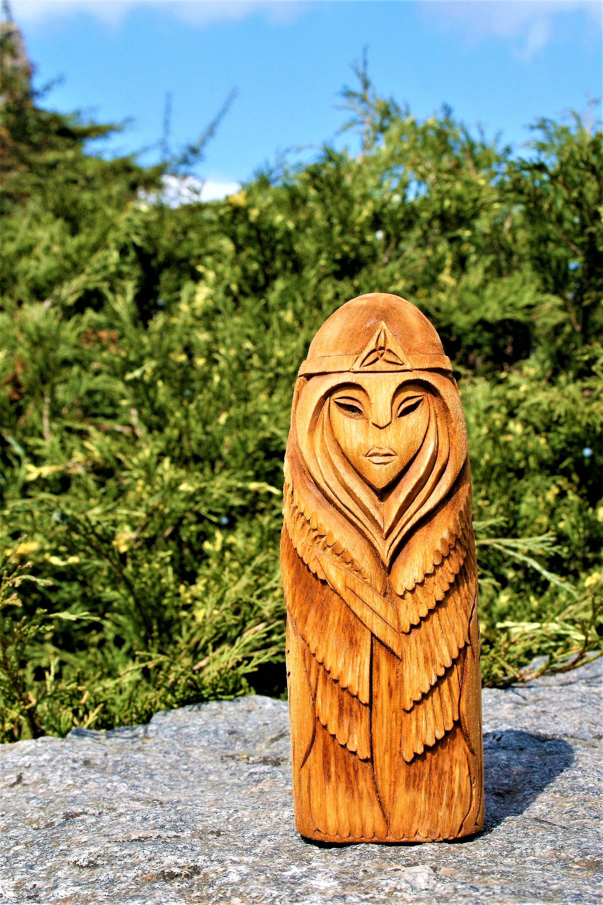 Viking statue Freyja Wooden statue Norse goddes statue Figurines
