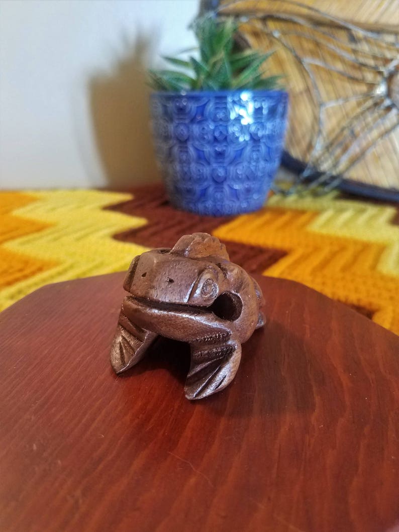Vintage Small Sitting Wooden Frog Figurine Wood Paperweight Etsy