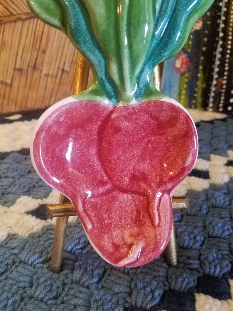Vintage Ceramic Red Radish Bunch Treasure Craft USA Spoon Rest