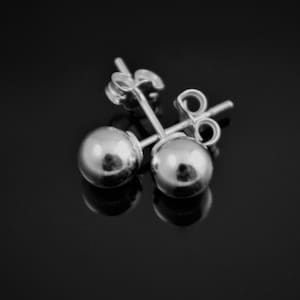 Ball Stud Earrings. 925 Sterling Silver Plain Bead Silver Earrings. Push-back 2mm, 3mm, 4mm, 4mm, 5mm, 6mm, 7mm, 8mm, 9mm, 10mm