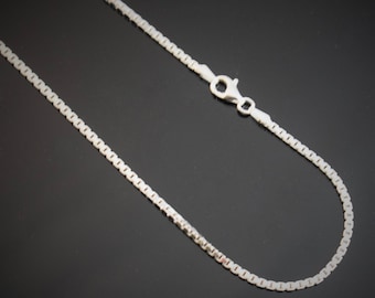 Flintski Jewelry Box Chain Necklace Sterling Silver Made in Italy Round Clasp Closure 