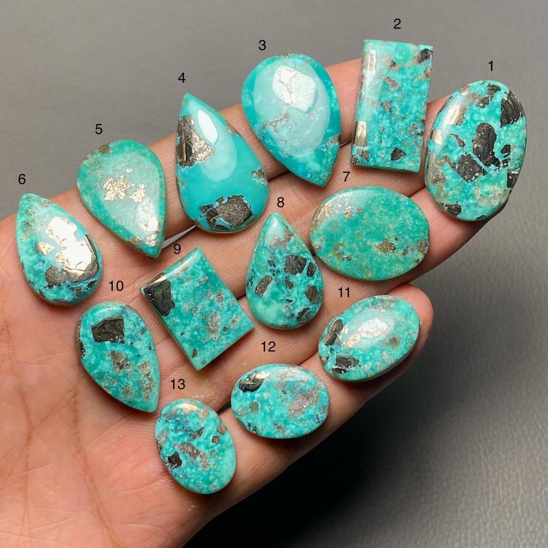 Turquesa de Arizona rara con hematita. Piedra preciosa suelta de ...