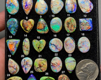 Opale monarca, pietra preziosa sciolta cabochon di qualità unica per la creazione di gioielli SF-935