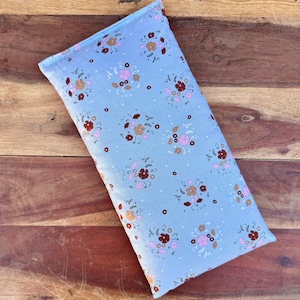 Large Microwave Heating Pad or Cold Pack Filled With Flaxseed & Herbs, Thoughtful Gift for Mom, Microwavable Hot Pack, Pretty Floral Fabric