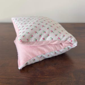 Heating Pad Microwavable Lavender, Gift for Self Care and Wellness Enthusiast, Weighted Flaxseed Eye Pillow, Heated Neck Wrap, Herbal Relief