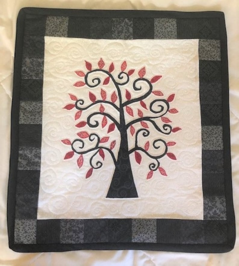 Curvy Tree of Life Quilted Wall Hanging Custom Colors Swirls Quilt Branch Branches Valentine/'s Day Valentine Graduation Gift Birthday