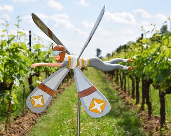 WHIRLIGIG SKYDIVER - garden art