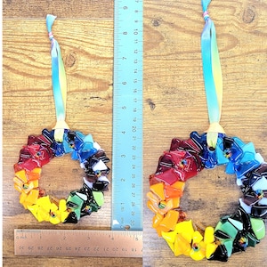 Wreath Glass Suncatchers - Handmade - Fused Glass - Decoration - Modern Art - Holiday - Window