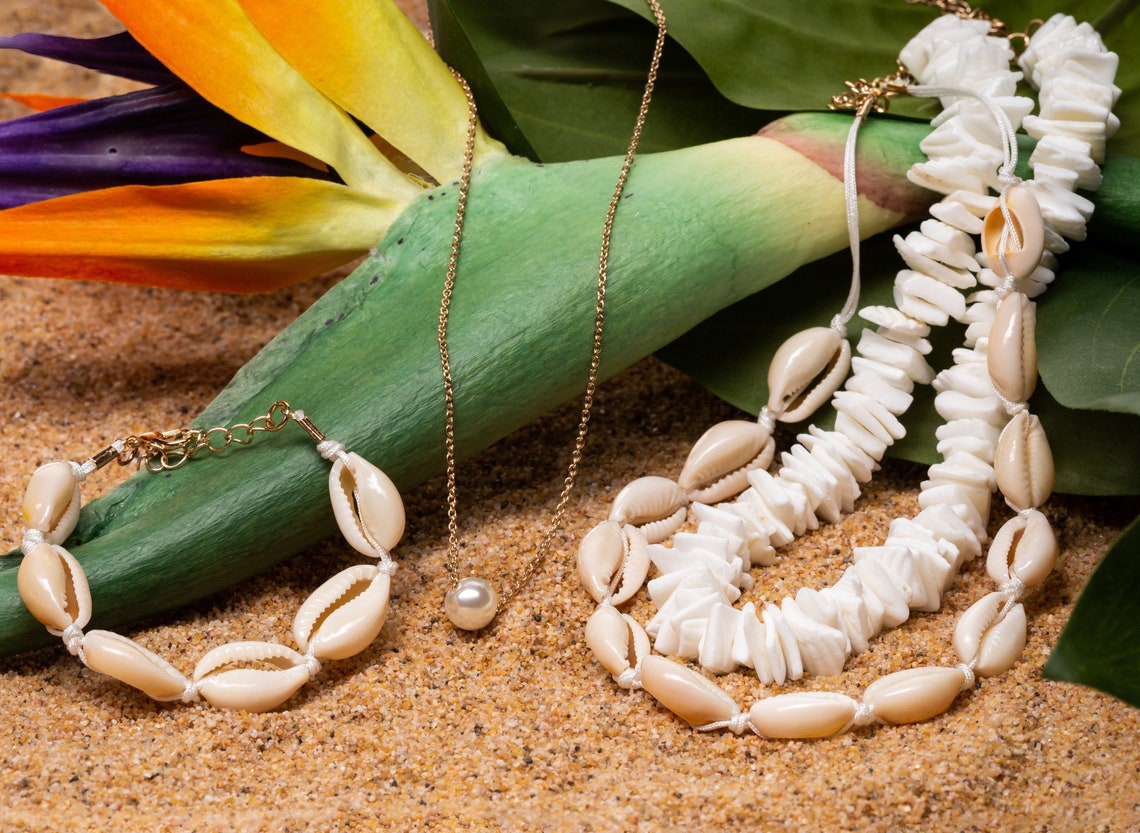 Set of 4 Puka Shell Necklace Cowrie Shell Necklace Gold Etsy