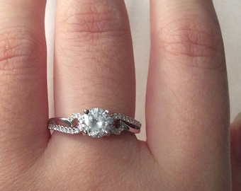 Silver Promise Ring ~ Women's Promise Ring ~ Girlfriend ~ Gift ~ For Her ~ Promise Ring for Her ~ Cubic Zirconia Ring ~ free gift box