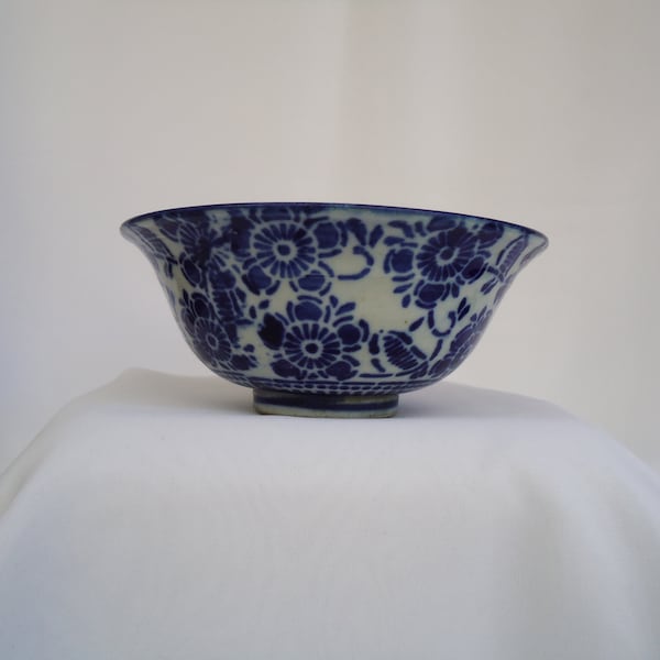 Delicate Antique Blue & White Thai Rice Bowl