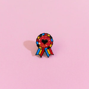 Polyamory Award Anstecker Pride Pin - Minimalist Pride Polyamory Queer Anstecker Poly Emaille Pin Dezent Pride Accessoire Dezent LGBT Polyamory Flag